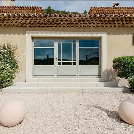 Rum i privatbostad La Maison Des Collines Allemagne-en-Provence