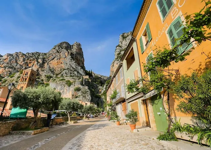 La Maison Des Collines * Allemagne-en-Provence